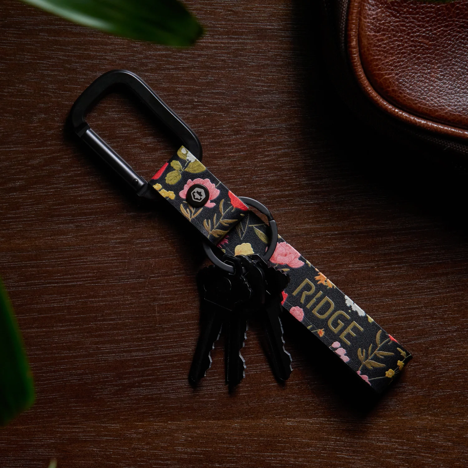 Ridge Keychain - Moonlight Garden Leather - Image 4