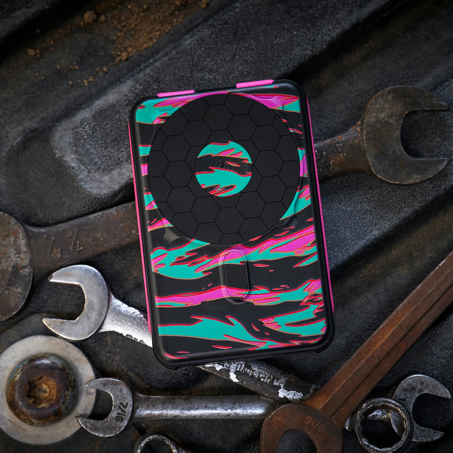 Ridge Power Bank - 10k mAh Bundle - Neon Tiger - 2-Pack - Image 4