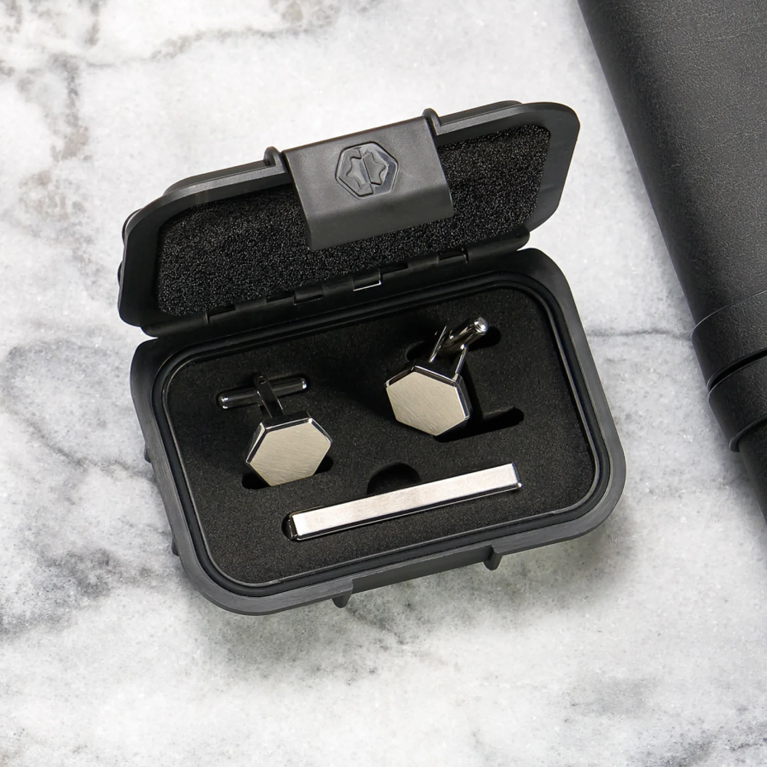 Tie Bar & Cufflinks Kit - Platinum - Image 4