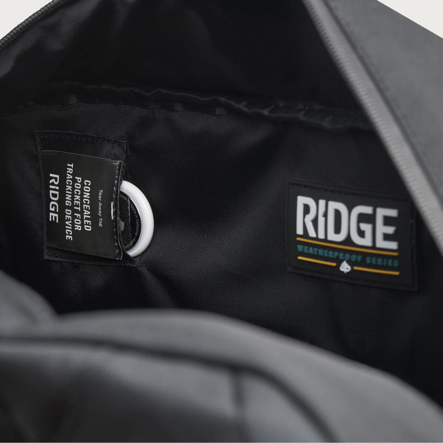 Weekender Duffel Bag 32L - Royal Black - Image 4